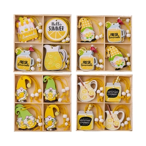 Set de cuatro adornos de gnomo de limón de madera con cuentas para decoración de verano