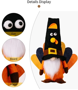Détails du gnome dinde de Thanksgiving montrant le feutre doux et la barbe en peluche