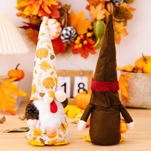 Herbst-Zwerge Set mit Kürbis- und Ahornblatt-Hüten für Thanksgiving-Hausdekoration