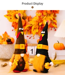 Detail von Thanksgiving Truthahn-Wichteln mit orangen Bärten und Kürbis-Dekor