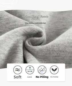 Vue détaillée du tissu polaire doux en mélange de coton gris avec texture premium
