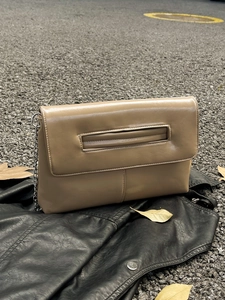 Women Glossy PU Leather Envelope Shoulder Bag With Silver Chain Strap And Hand Carry Slot Urban Minimalist Daily Purse