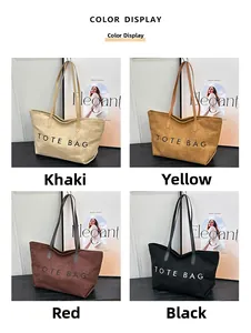 Collage montrant de grands sacs cabas en kaki, jaune, brun rouge et noir chic