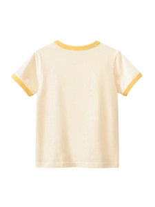 Classic cream-colored short-sleeved cotton T-shirt with yellow ribbed contrast edges for kids