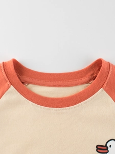 T-shirt à manches longues en coton pour enfant avec manches raglan et motif canard