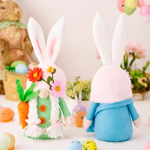 Lot de nains de Pâques avec oreilles de lapin et carottes pour décor de fête