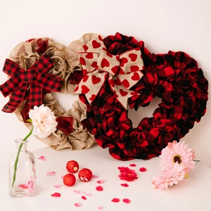 Valentine's Day Heart Shaped Wreath Buffalo Plaid Polyester Fabric Wreath Burlap Bow Red Black Plaid Home Wedding Party Decor