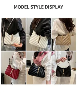 Collage de sacs à bandoulière matelassés en plusieurs couleurs portés par un mannequin