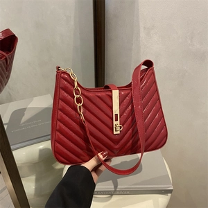 Petit Sac Sous le Bras en Cuir PU Matelassé en V pour Femme Sac à Bandoulière Élégant et Simple Avec Fermoir en Métal
