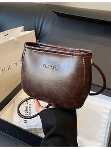 Borsa a tracolla minimalista in pelle PU marrone stile vintage con scritte dorate