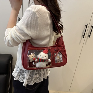 Sac ita rouge en PU avec fenêtre transparente, peluche de chiot et détails de cœur
