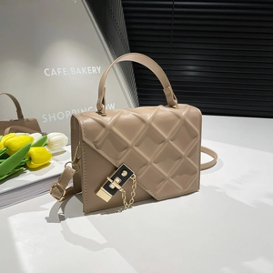 Women Quilted PU Leather Handbag French Niche Design Crossbody Bag Elegant Small Square Bag Metal Chain Lock Shoulder Bag