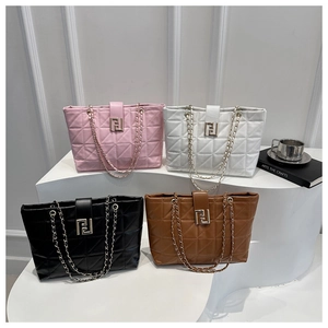 Quilted tote bags set in pink, white, black and brown with metal chain straps