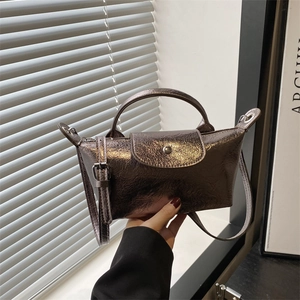 Women Metallic Mini Crossbody Bag Luxury Dumpling Handbag Silver Champagne PU Leather Fashion Small Phone Shoulder Bag