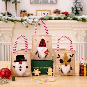 Christmas Gnome Burlap Gift Bag With 3D Applique Striped Handle Santa Snowman Reindeer Linen Candy Tote For Festive Holiday Party Kids Treat Pouch