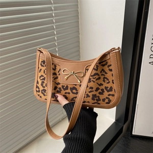 Leopard Print Underarm Shoulder Bag PU Leather Bowknot Metal Decoration Retro French Baguette Handbag For Women