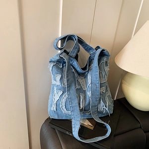 Women Denim Tote Bag Large Capacity Frayed Edge Letter Applique Shoulder Crossbody Bag Casual Urban Streetwear Handbag