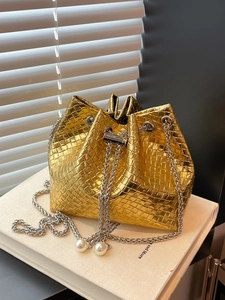 Fashion Woven PU Leather Bucket Bag For Women Metallic Texture Chain Shoulder Bag With Artificial Pearl Decor Elegant Crossbody Bag