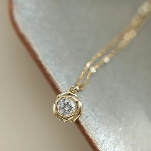 Collier Pendentif Fleur De Rose Cuivre Plaqué Or Incrustation De Zircon Chaîne Clavicule Élégante Bijoux Femmes