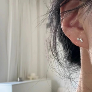 Chics boucles d'oreilles étoiles en argent avec un design à double étoile pour femmes