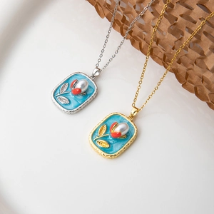 New Chinese luxury enamel flower necklaces with 3D floral pendants in gold and silver finish