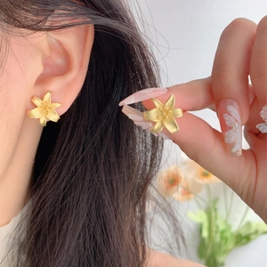 Matte Brushed Copper Lily Flower Stud Earrings Vintage Elegant Gold Floral Jewelry Sweet Style For Women