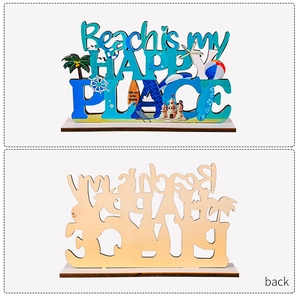 Doppia vista di decorazione in legno a tema spiaggia con scritte Happy Place e retro naturale