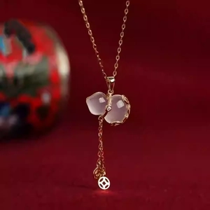 Collier Pendentif Gourde Cuivre Imitation Jade Avec Glands De Pièce Élégant Bijoux Style Chinois Vintage Pour Femmes