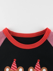Long-sleeved round neck kids t-shirt with cute bear print and colorful sleeves
