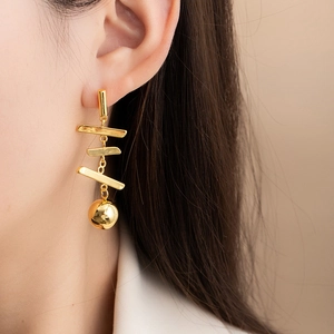 Boucles d'oreilles pendantes vintage dorées avec sphères géométriques et pampilles