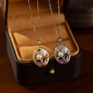 Vintage Oval Flower Pendant Necklace Titanium Steel Copper Pink Zircon Imitation Artificial Pearl Elegant Clavicle Chain Women