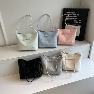Sac à Épaule Plissé Avec Nœud pour Femme Cuir PU Minimaliste Sac Sous le Bras Élégant Sac à Main Quotidien pour Femme