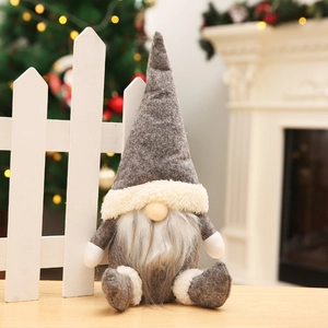 Gnomo di Natale nordico in peluche grigio e bianco per decorazioni festive casa