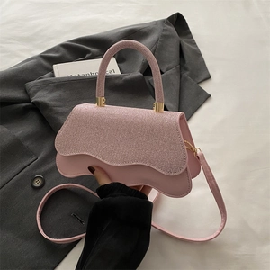 Sac Bandoulière pour Femmes en Cuir PU Avec Bord Ondulé Rabat en Strass Petit Sac Carré Sac à Main de Fête pour Femmes