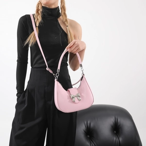 Sac hobo rose pour femmes avec nœud argenté et bandoulière réglable amovible