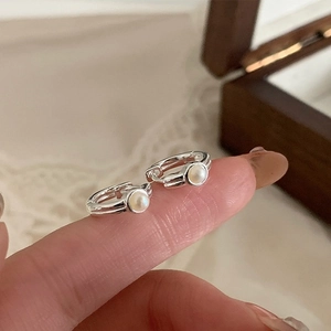 Artificial Pearl Hoop Earrings Copper Elegant Minimalist Round Jewelry With Silver Earring Post For Women Fashion Accessory