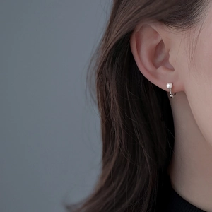 Boucles D'oreilles Créoles En Cuivre Élégantes Avec Petite Künstliche Perle Blanche Bijoux Géométriques Minimalistes Pour Femmes