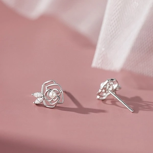 Camellia Flower Stud Earrings With Artificial Pearl And Zircon Hollow Design Elegant French Style Jewelry For Women Gift