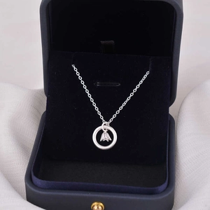 Elegante S925 Silber Orchidee Ring Halskette in einer blauen Samt Geschenkbox