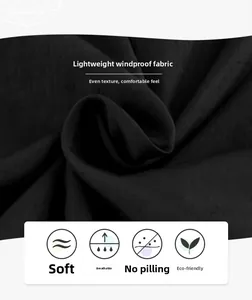 Gros plan détaillé du tissu noir léger et coupe-vent pour veste pour enfants