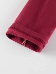 T-shirt a maniche lunghe per bambini bordeaux con dettagli delle cuciture sui polsini