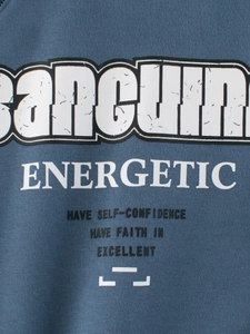 Vue de face du sweat à capuche bleu marine pour garçons avec imprimé lettre ENERGETIC