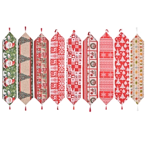 Weihnachts-Tischläufer mit festlichen Weihnachtsmann-Motiven und roten Quasten