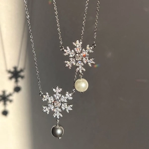 Snowflake Zircon Pendant Necklace Copper Plated Elegant Artificial Pearl Drop Winter Fashion Jewelry For Women Girls Korean Style