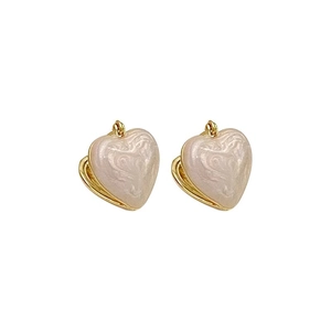 Boucles d'oreilles vintage cœur doré en émail bordeaux et incrustation nacrée