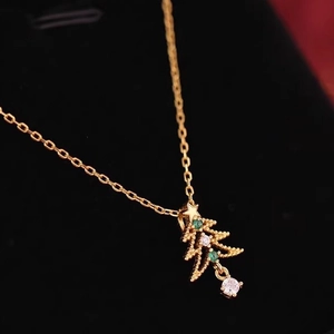 Collier vintage sapin de Noël doré avec zircons cubiques verts et blancs