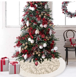 Detailed pattern of branch berries on plush beige Christmas tree skirt with faux fur edge