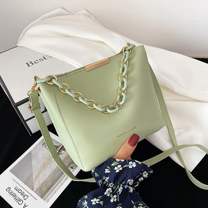 Sac Seau Moderne en Cuir PU pour Femmes Avec Poignée en Résine et Chaîne Fermoir Magnétique Sac Bandoulière pour Mode Quotidienne