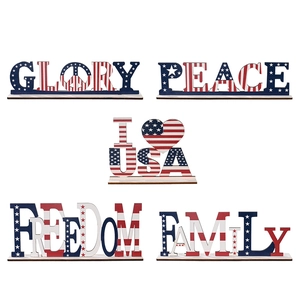 5-piece American Independence Day wooden desk signs with star and stripe patriotic patterns