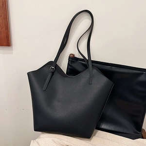 Classic black pebbled leather tote bag with large capacity and adjustable shoulder strap